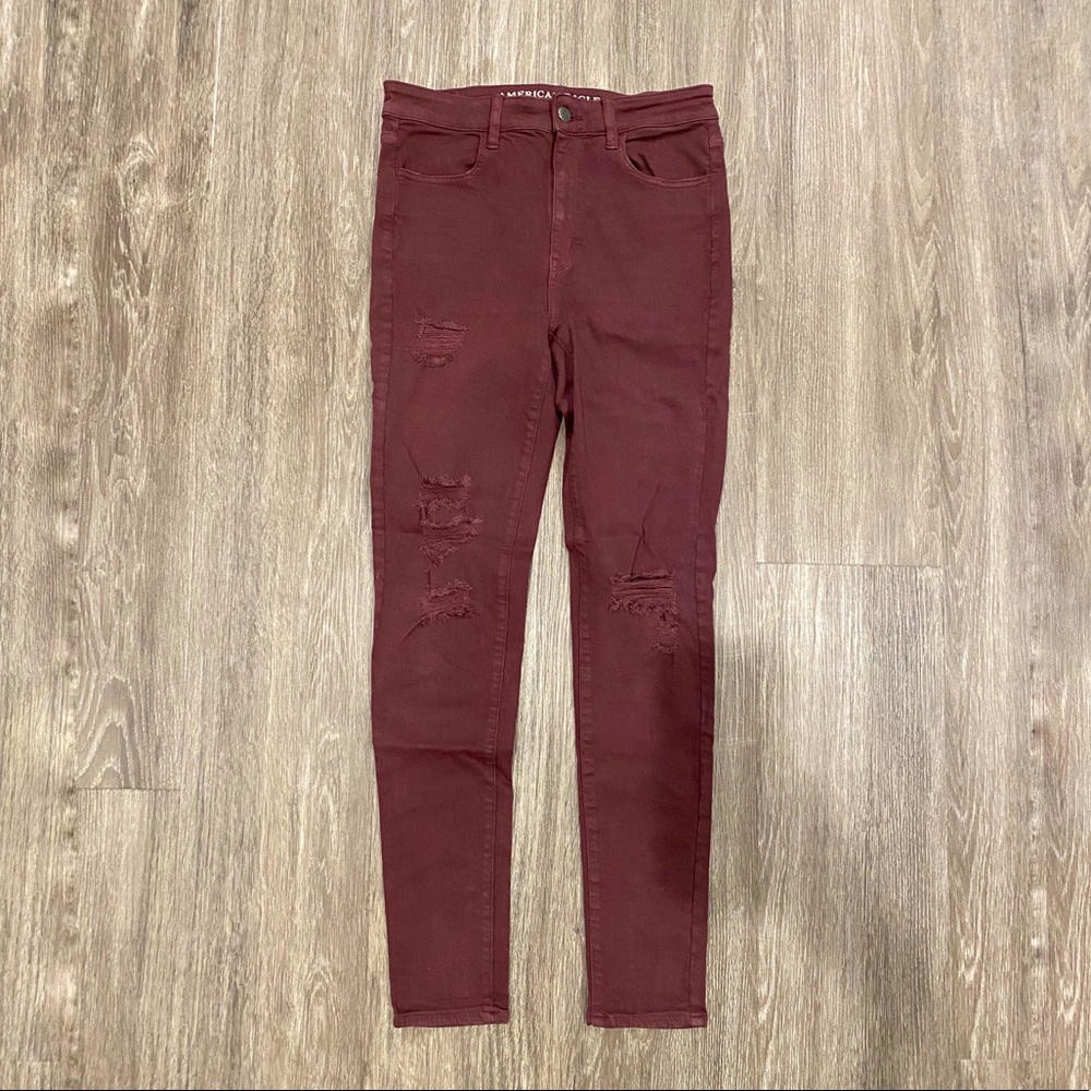 American Eagle Super High Rise Distressed Jegging